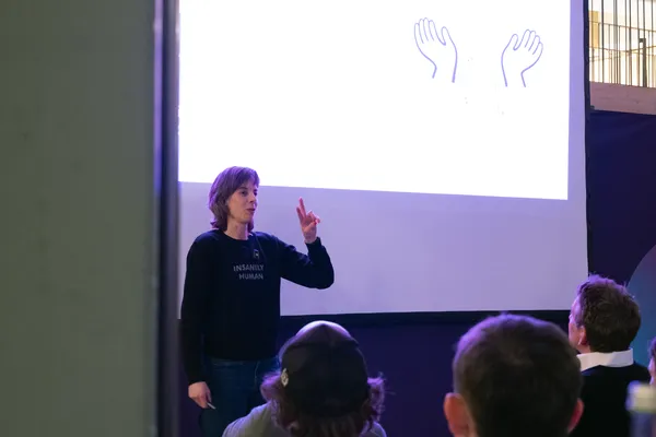 Steffi Kieffer beim Lightning Talk im Impact Hub München