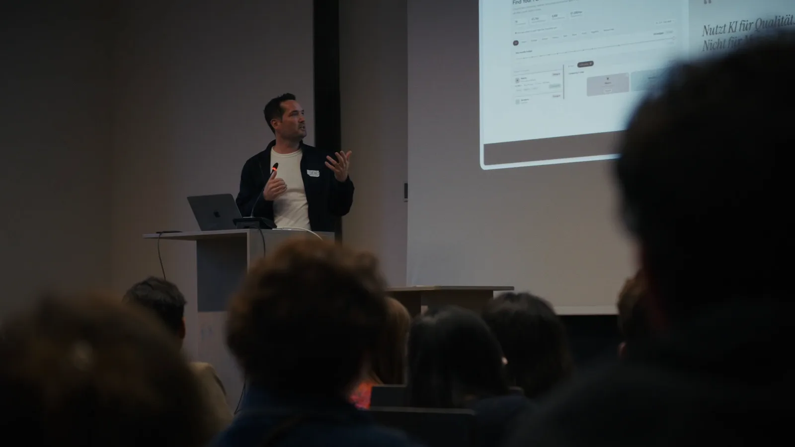 Jens Franke (nion digital) beim Lightning Talk an der Hochschule München